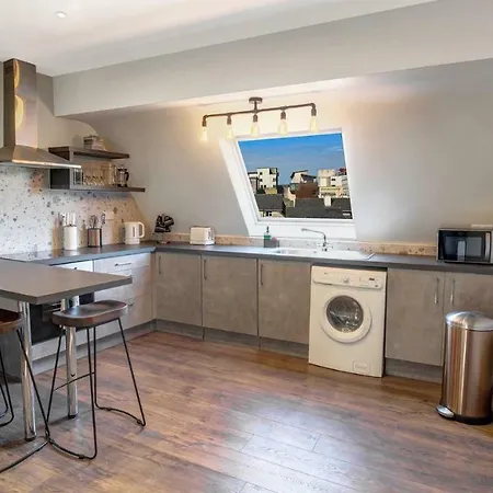 Executive 2 Bedroom Loft Style * Galway